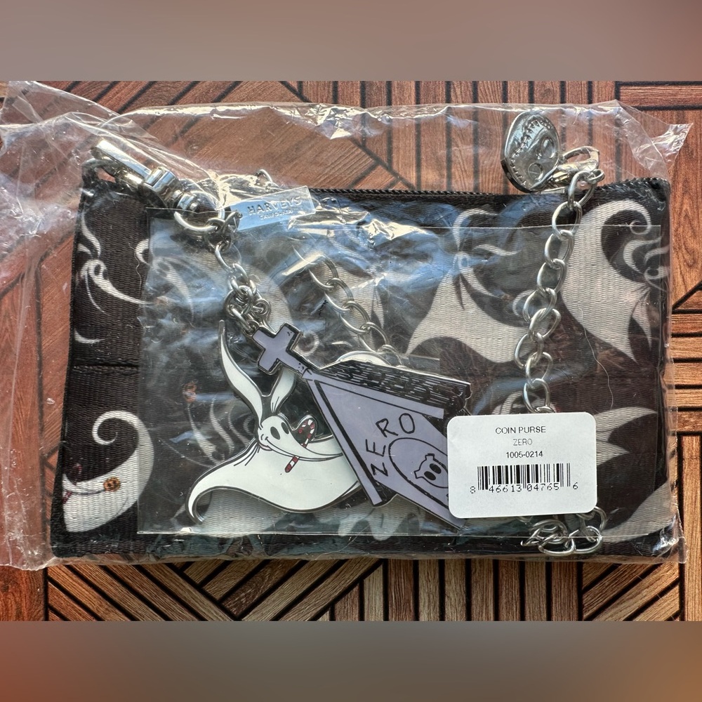 NIP Harveys Seatbelt x Disney Nightmare Before Christmas Zero Coin Purse NBC